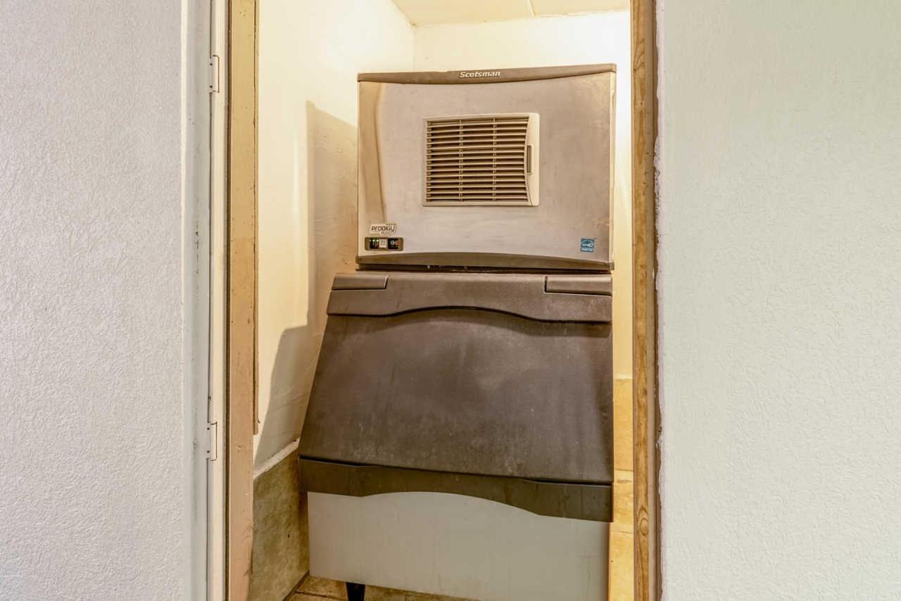 Econo Lodge Franklin Luaran gambar