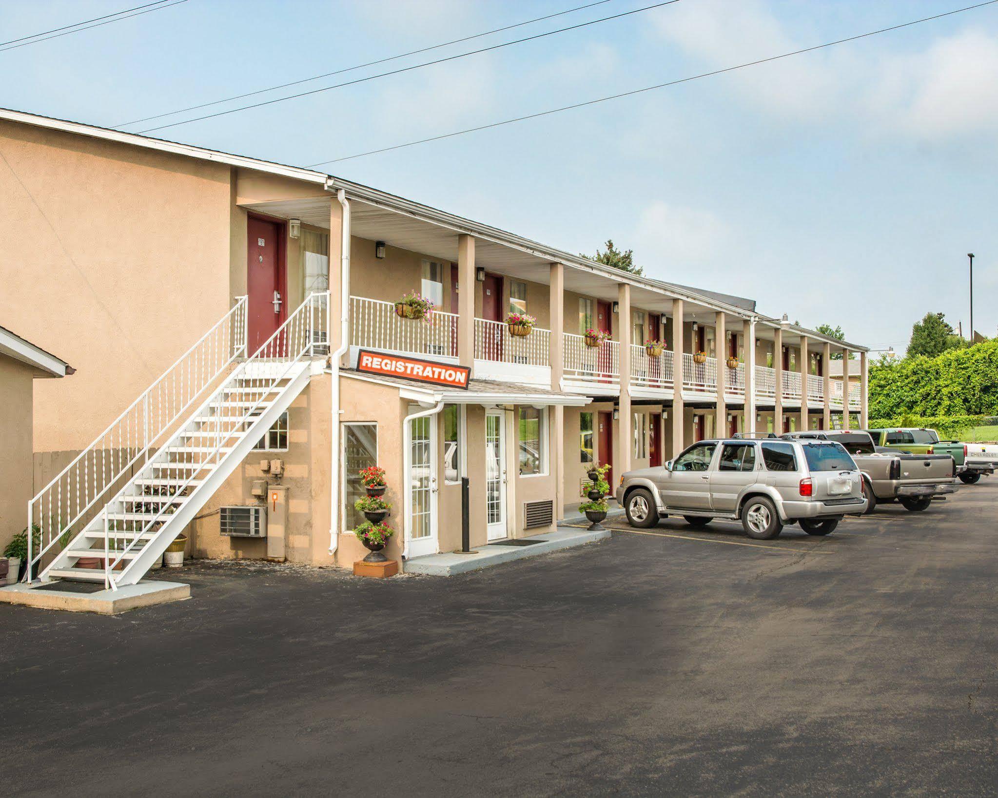Econo Lodge Franklin Luaran gambar
