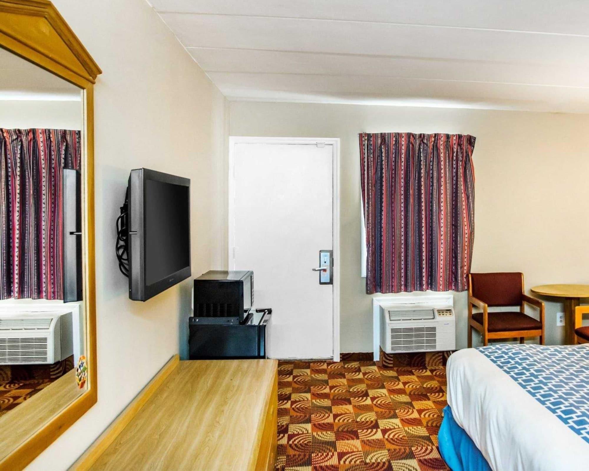 Econo Lodge Franklin Luaran gambar